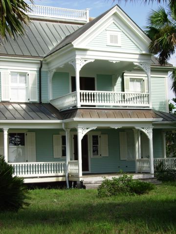 russell_home.jpg