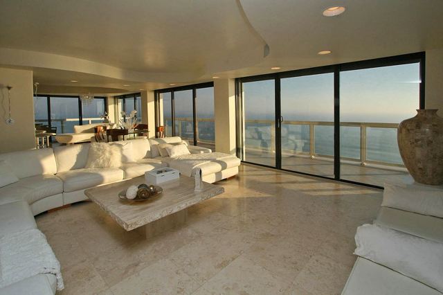 living_room.jpg